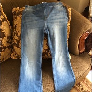 Womens stretch jeans. Boutique. Size Large